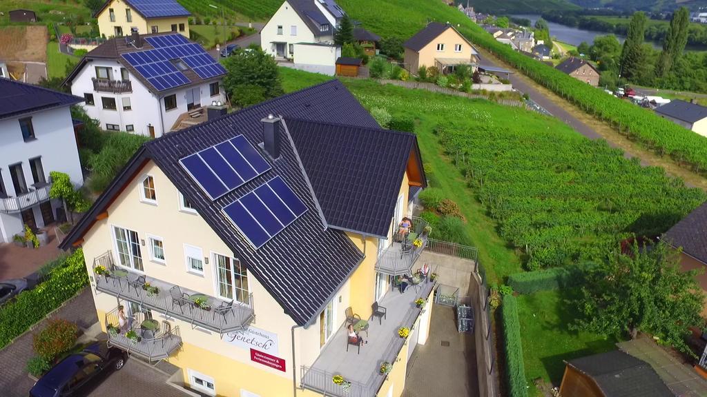 Wein- Und Gaestehaus Genetsch Лизер Екстериор снимка