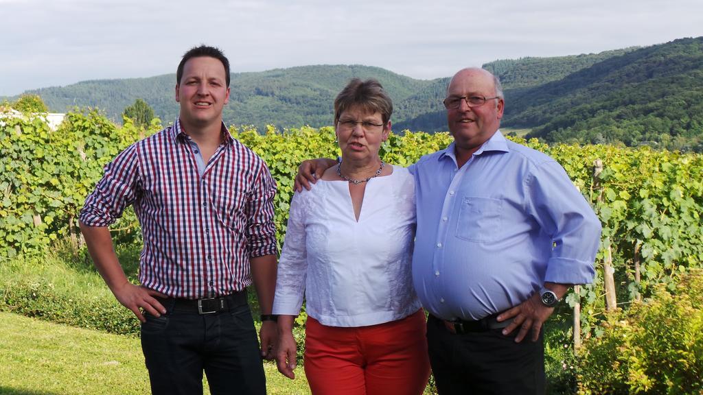 Wein- Und Gaestehaus Genetsch Лизер Екстериор снимка