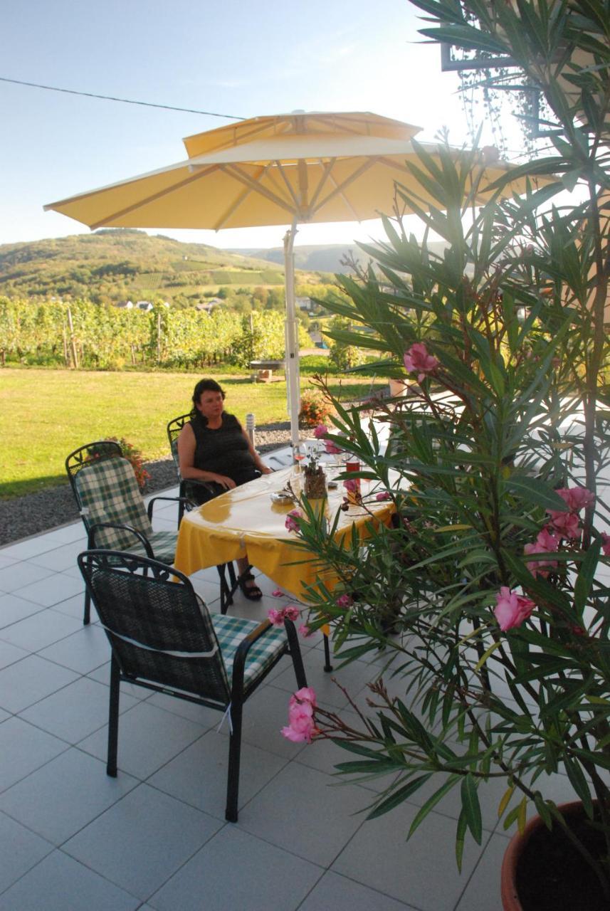 Wein- Und Gaestehaus Genetsch Лизер Екстериор снимка